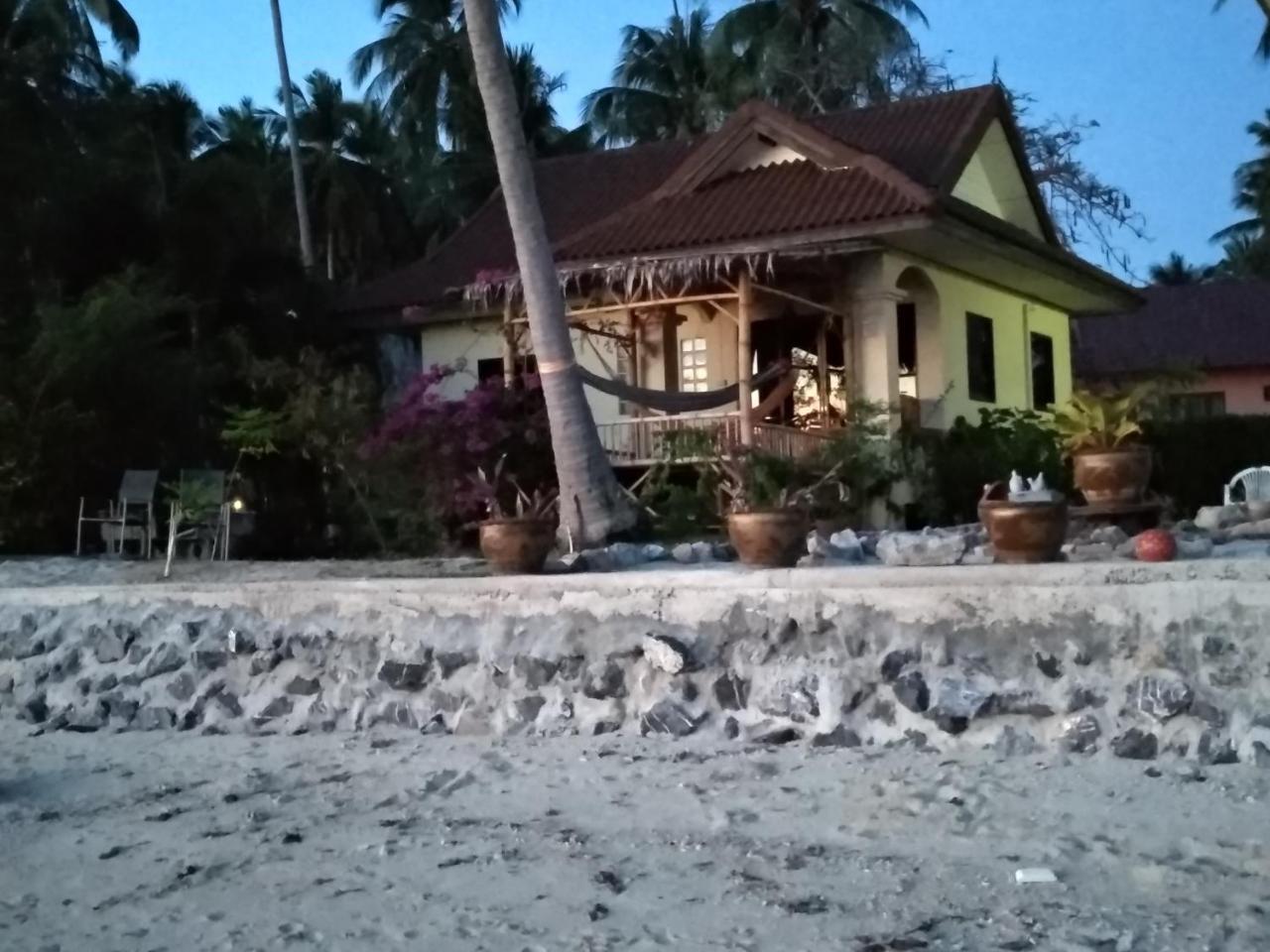 Right On The Beach House Villa Taling Ngam Beach Exterior foto